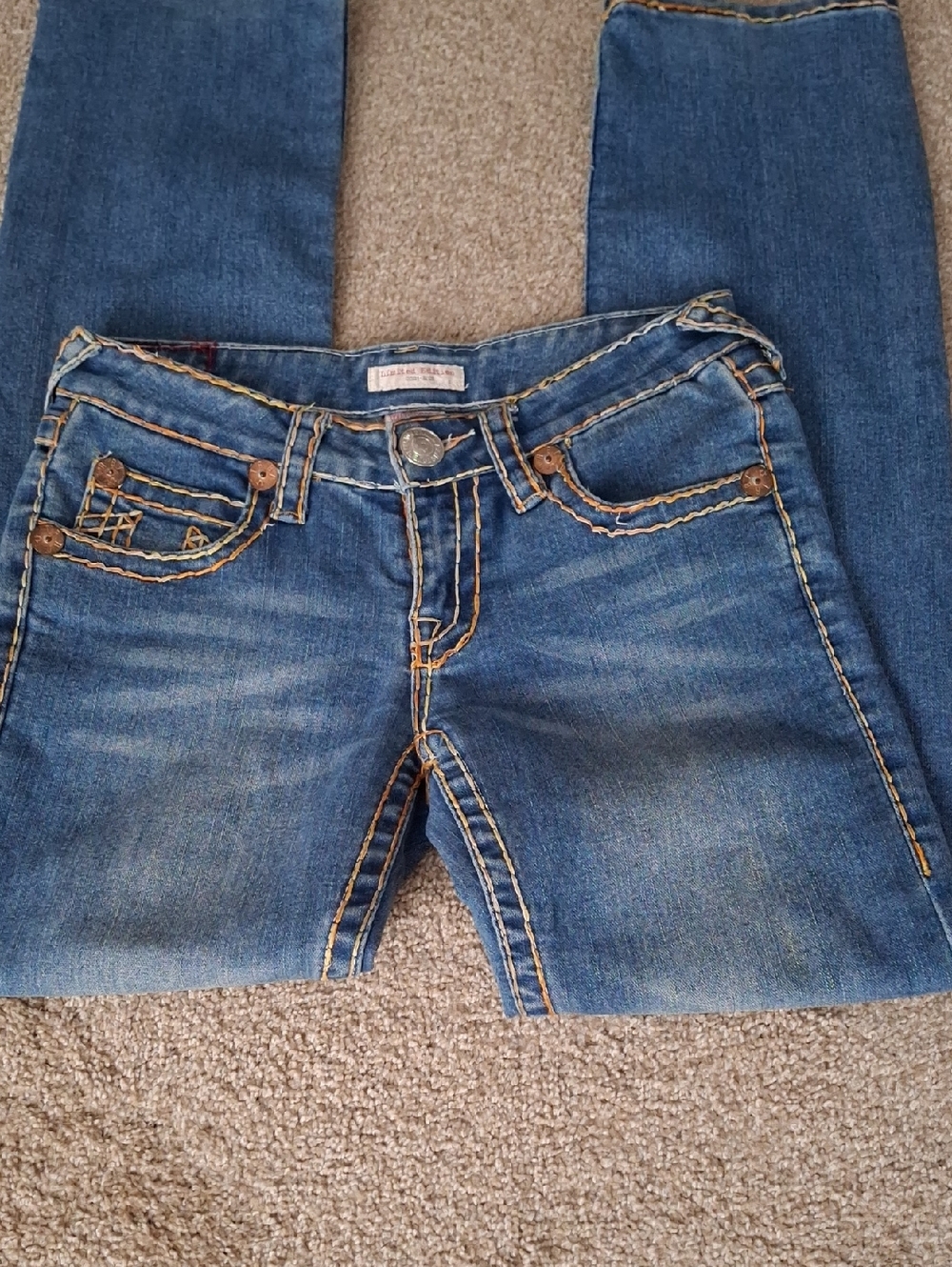 True Religion Women's Skinny Jeans in Faded Blue with Contrast Stitching